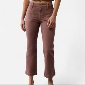American Eagle Outfitters High-Rise Cropped bootcut Jeans in Mauve size 10 Long